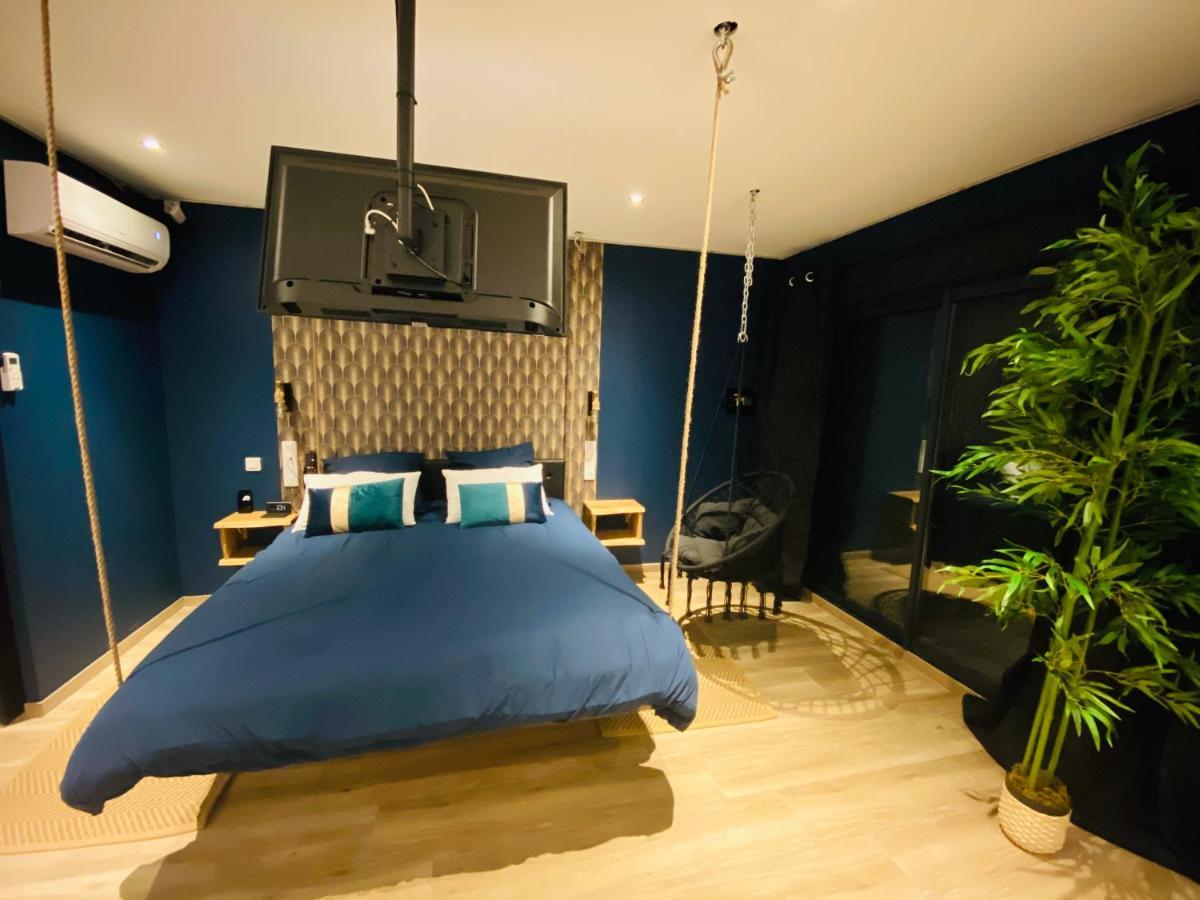 Capsule Temps Suspendu - Balneo, Home Cinema & Billard Valenciennes Exterior photo